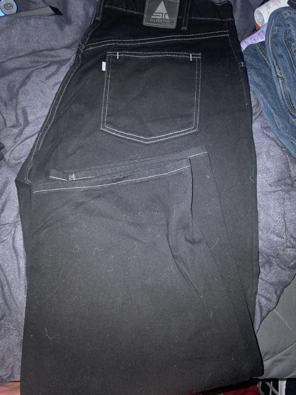 Levis slim straight